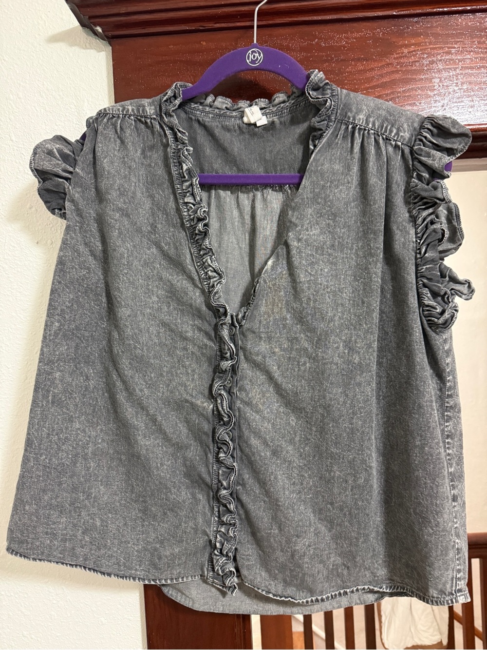 Womens Ruffle-Trim Mineral Wash Top - Gray